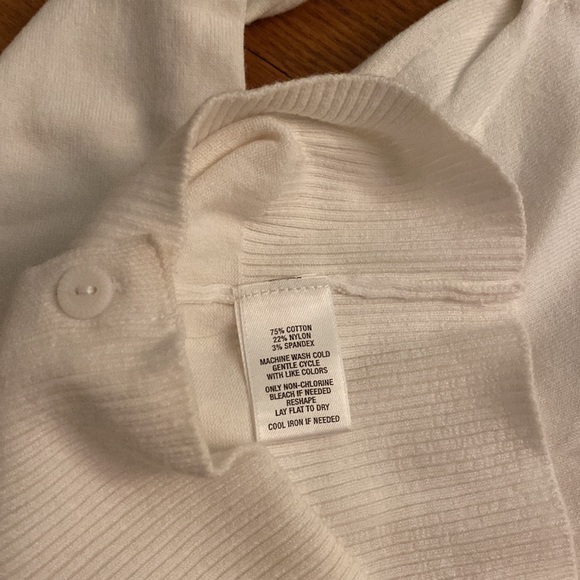 Winter White Button Down Cardigan - Picture 5 of 5